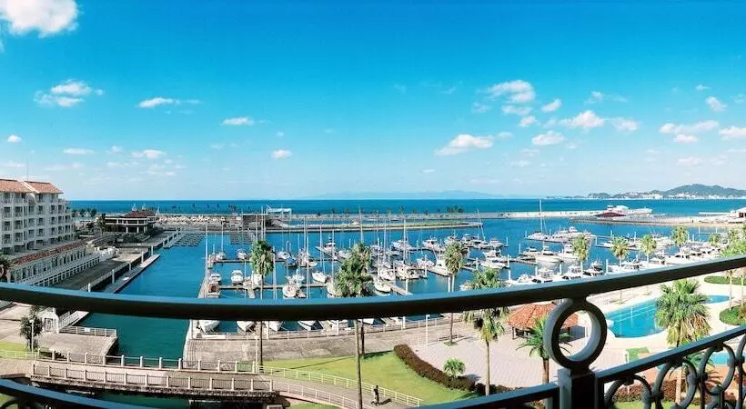 Отель Wakayama Marina City