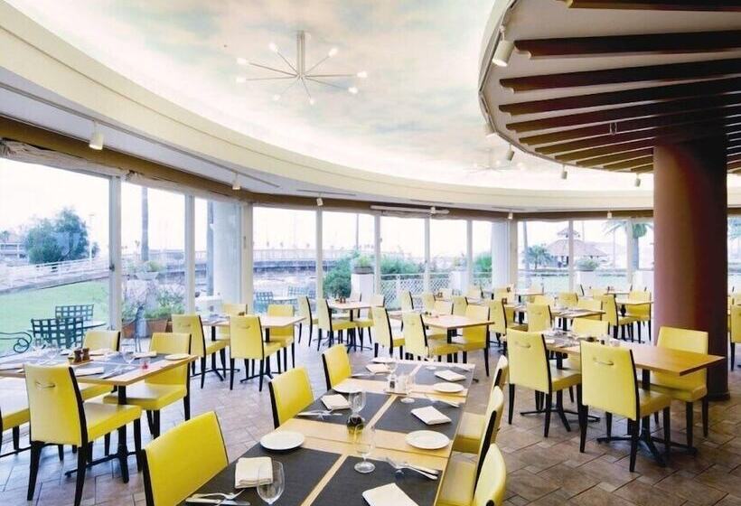 Отель Wakayama Marina City