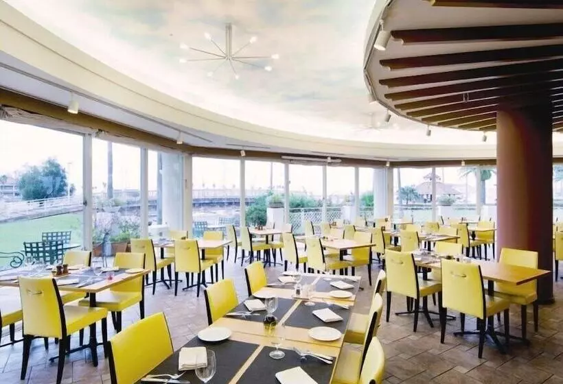 Отель Wakayama Marina City