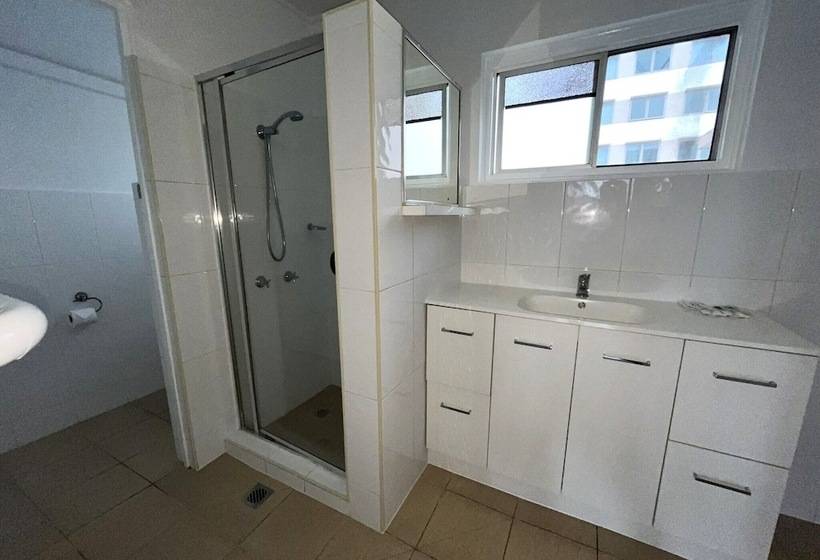 מוטל Browns Broadbeach