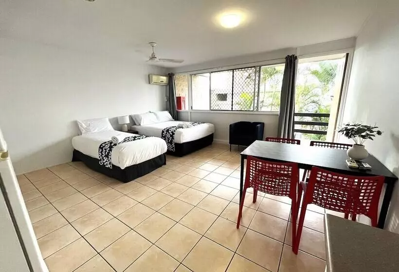 מוטל Browns Broadbeach