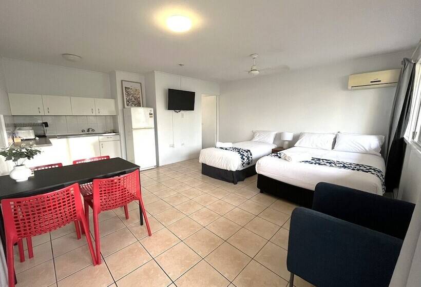 מוטל Browns Broadbeach