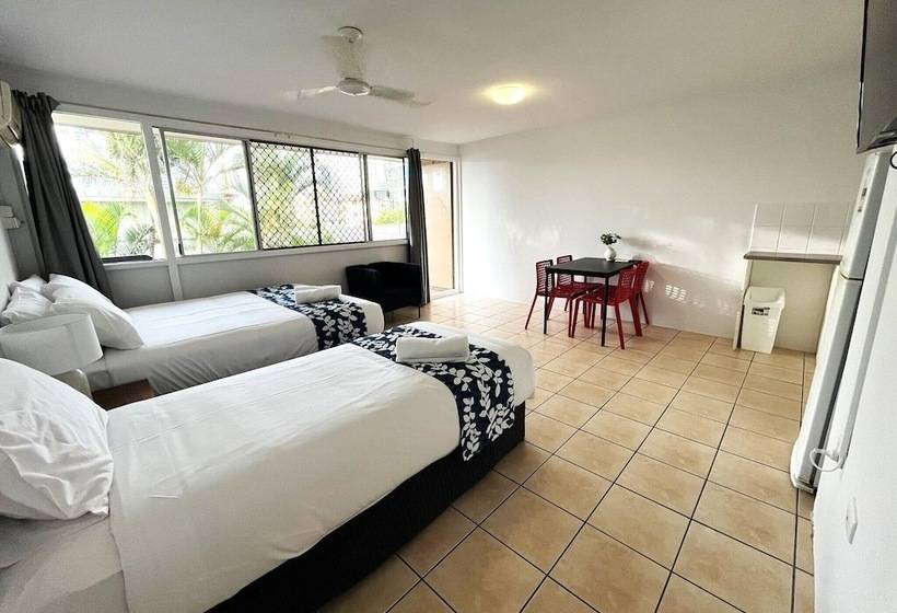 מוטל Browns Broadbeach