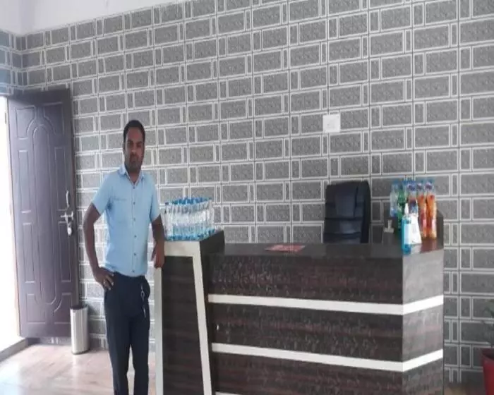 هتل Puspwan And Restaurant By Stayapart