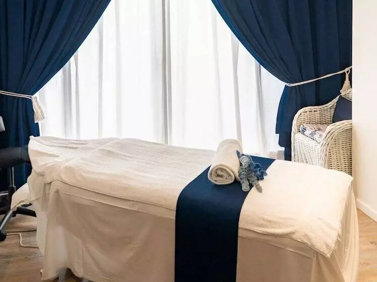 هتل Your Stay In Surfers