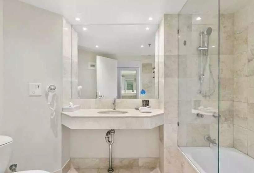 هتل Your Stay In Surfers