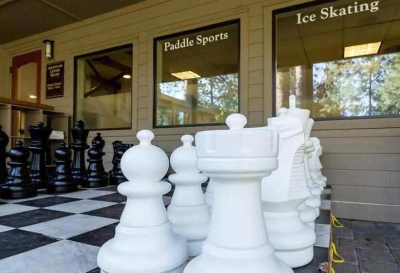 Seventh Mountain Resort