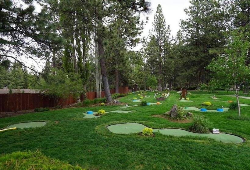 Seventh Mountain Resort