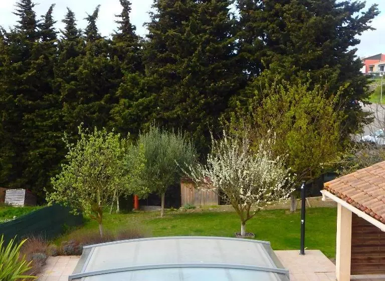 تختخواب و صبحانه L Oustal Des Fontanilles