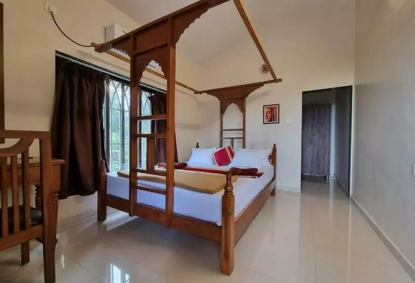 Aamiaismajoitus (B&B) The Skyi County Dapoli