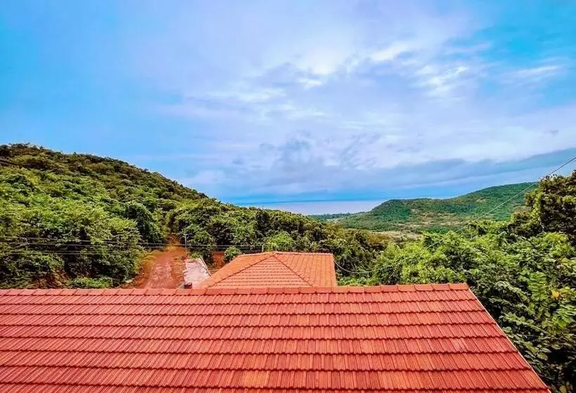 Aamiaismajoitus (B&B) The Skyi County Dapoli