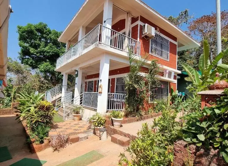 Aamiaismajoitus (B&B) The Skyi County Dapoli