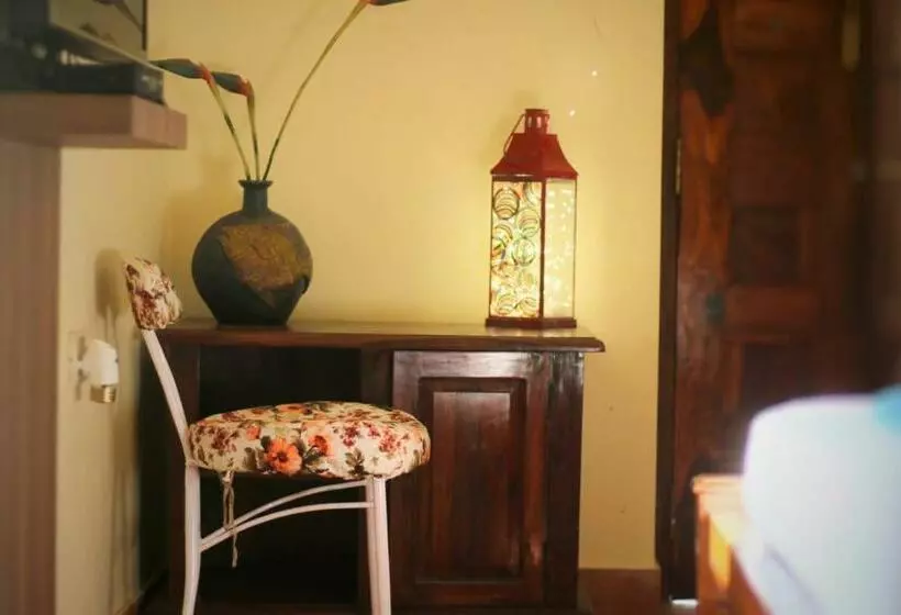 هتل Red Soil Cozy Cottages Vagator