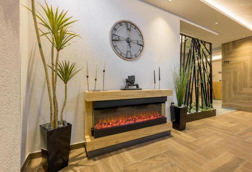 فندق Aquamarine   Wellness & Spa