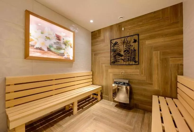 ホテル Aquamarine   Wellness & Spa