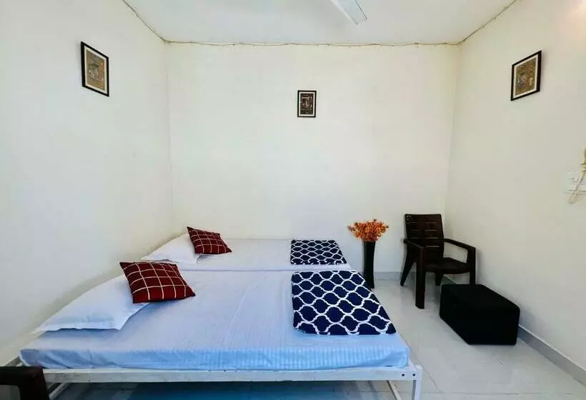 Hostel Ivory