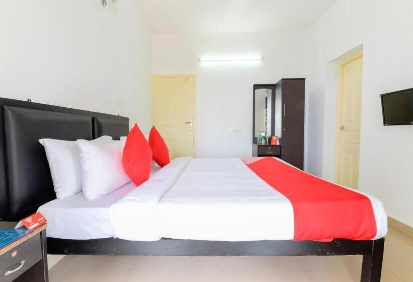 فندق Collection O 30456 Amare Holidays