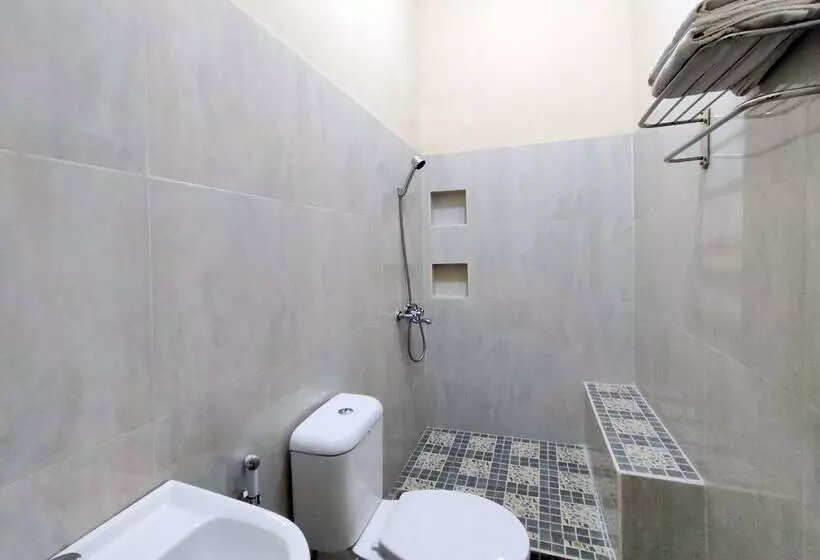 Majatalo Bogor   Beautiful Room For 2 With Ac