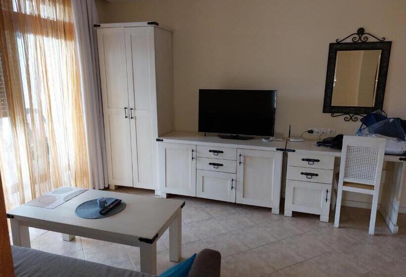 Santa Marina Apartaments  Karina 1