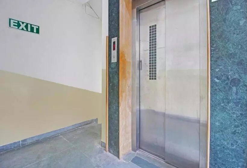 ホテル O Sri Residency Near Hyderabad Central