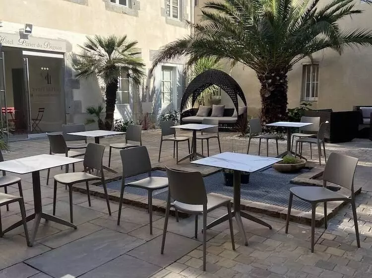 Hotelli Le Petit Perier