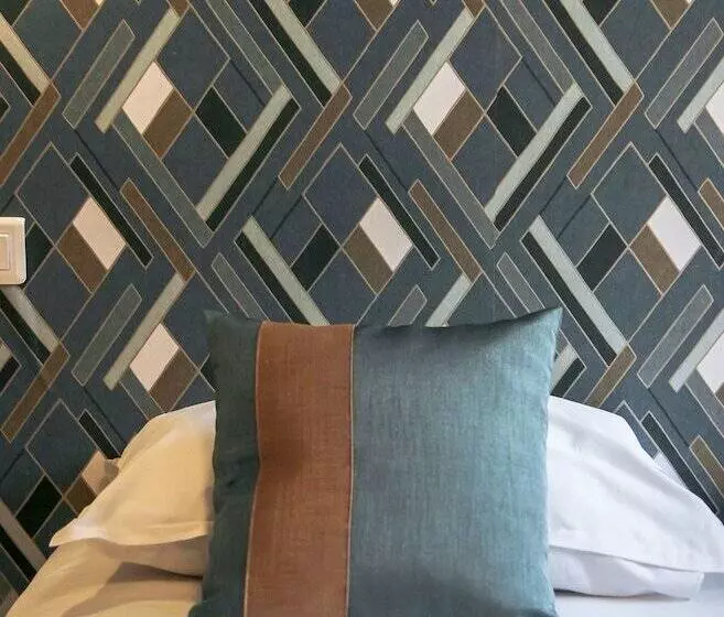 Hotelli Le Petit Perier