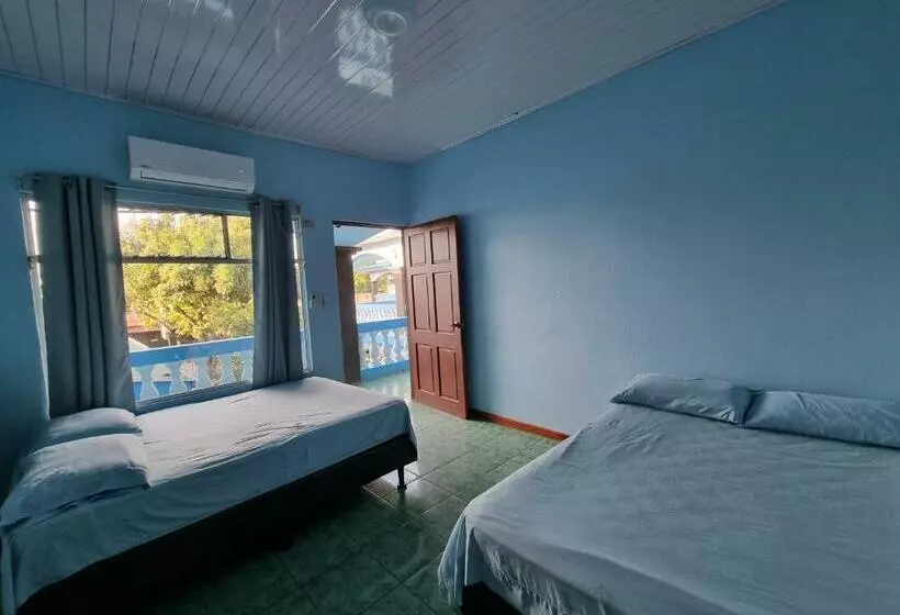 Hotelli Y Restaurante El Marino