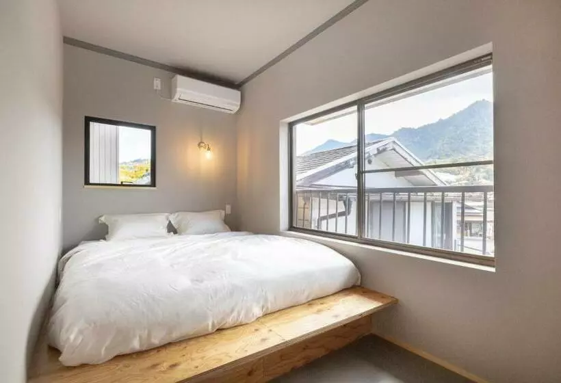 Retkeilymaja Coliving & Cafe Sando