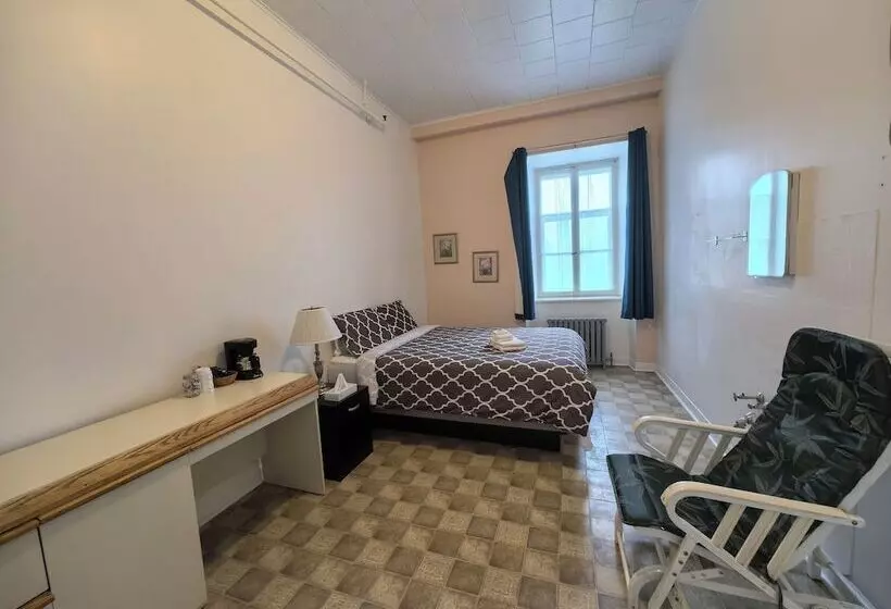 Hotelli Auberge Du Couvent