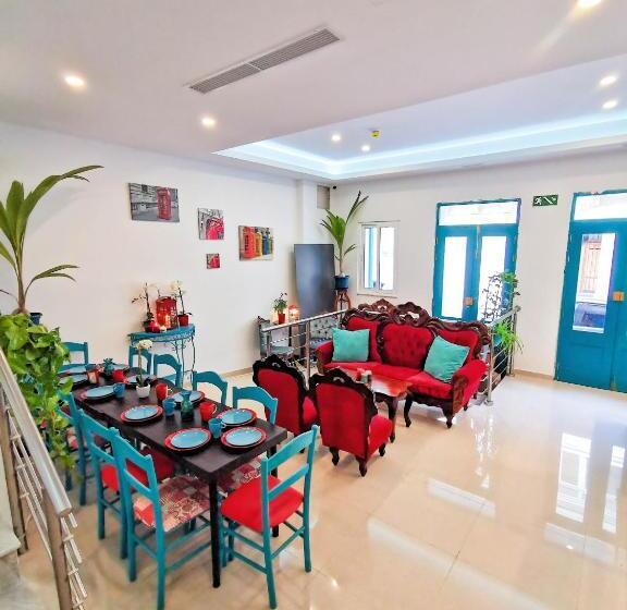 پانسیون Evolve Coliving Guesthouse