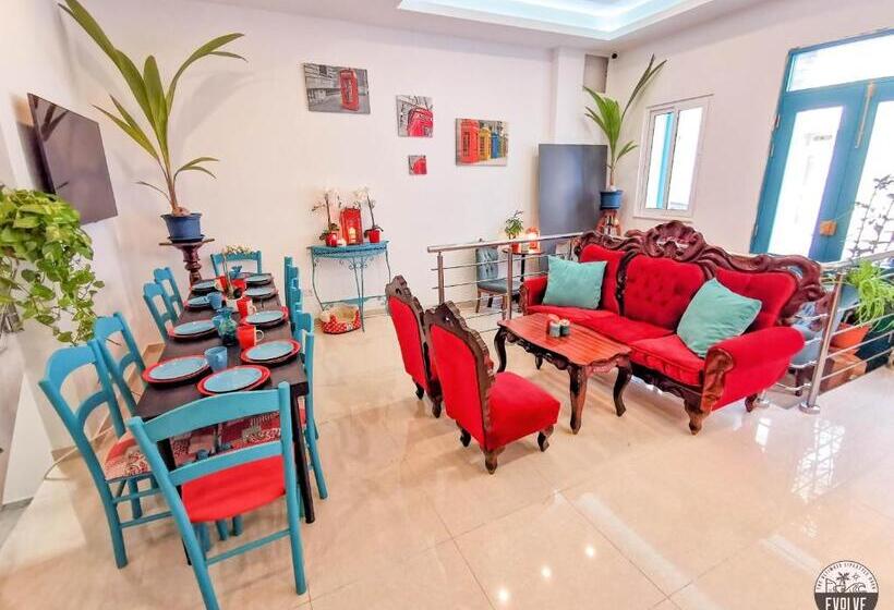 پانسیون Evolve Coliving Guesthouse