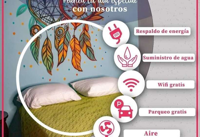 پانسیون Hostal Casa Luna