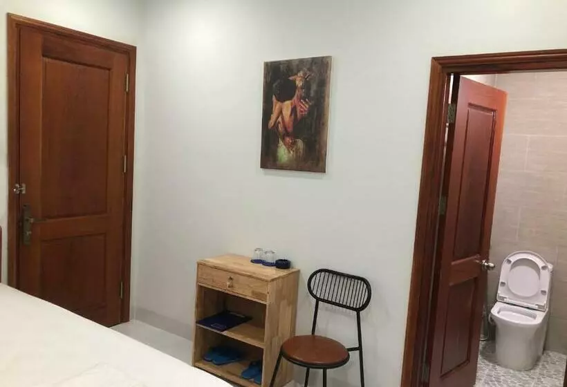 هتل Khách Sạn Huy Phương