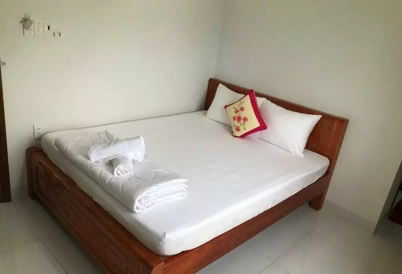 هتل Khách Sạn Huy Phương