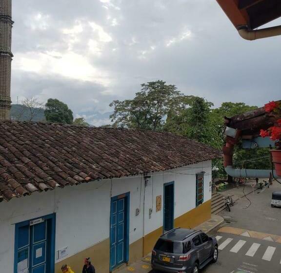 فندق La Selva Jardin