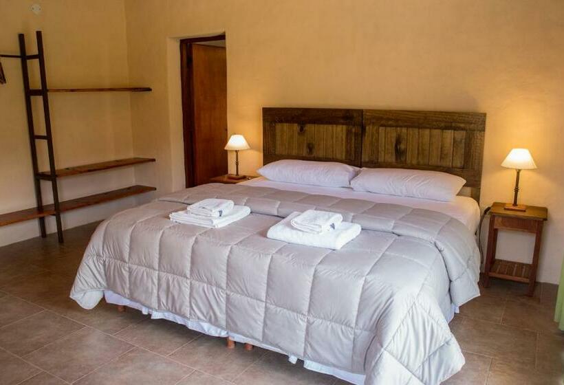 בית מלון כפרי Samaywasi