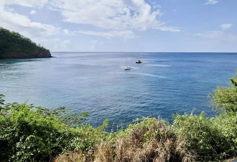 هتل Les Galets Rouges Lodges & Spa