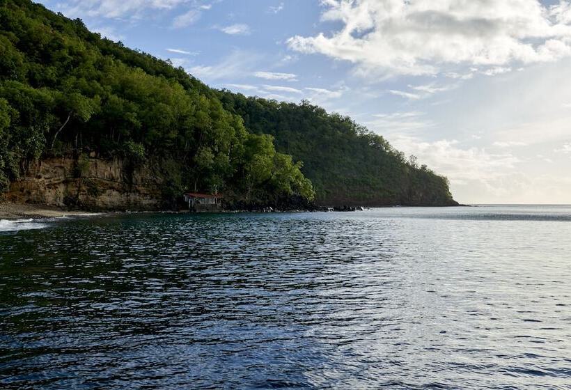 هتل Les Galets Rouges Lodges & Spa