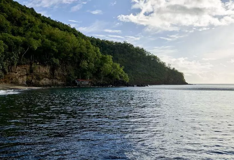 هتل Les Galets Rouges Lodges & Spa