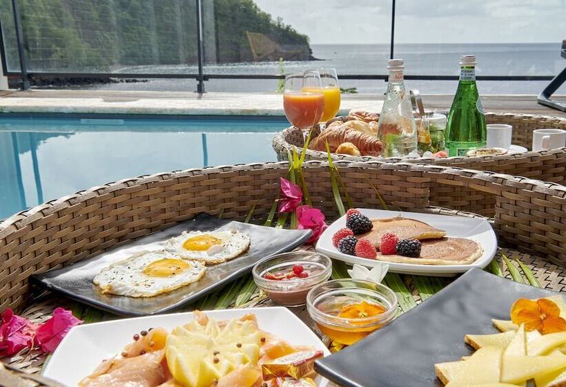 هتل Les Galets Rouges Lodges & Spa