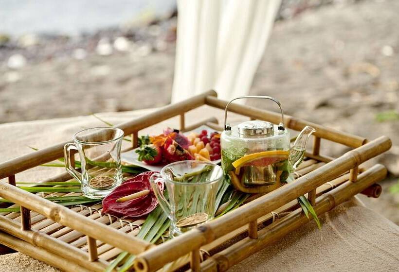 هتل Les Galets Rouges Lodges & Spa