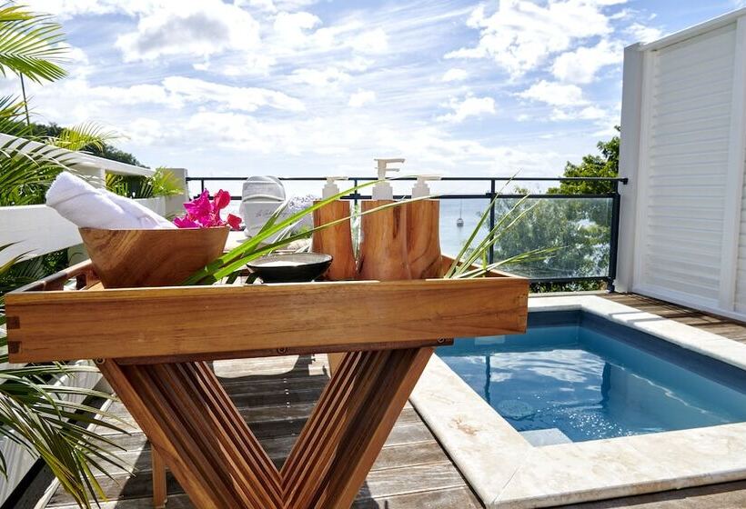 هتل Les Galets Rouges Lodges & Spa