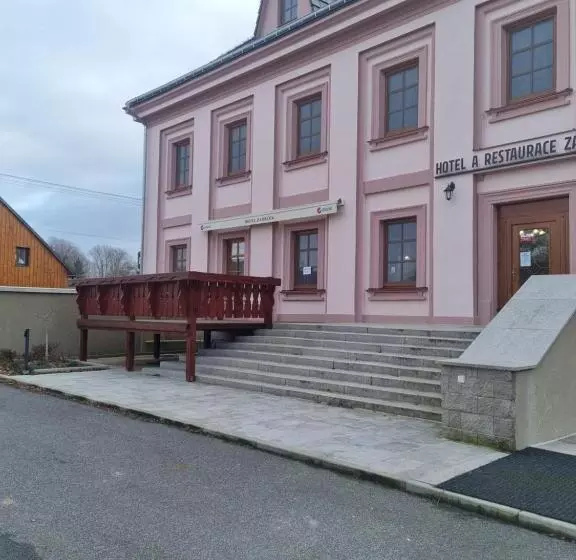 Hotelli Zámeček Raspenava