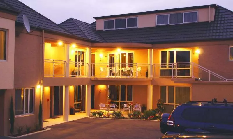 מוטל Centrepoint On Colombo