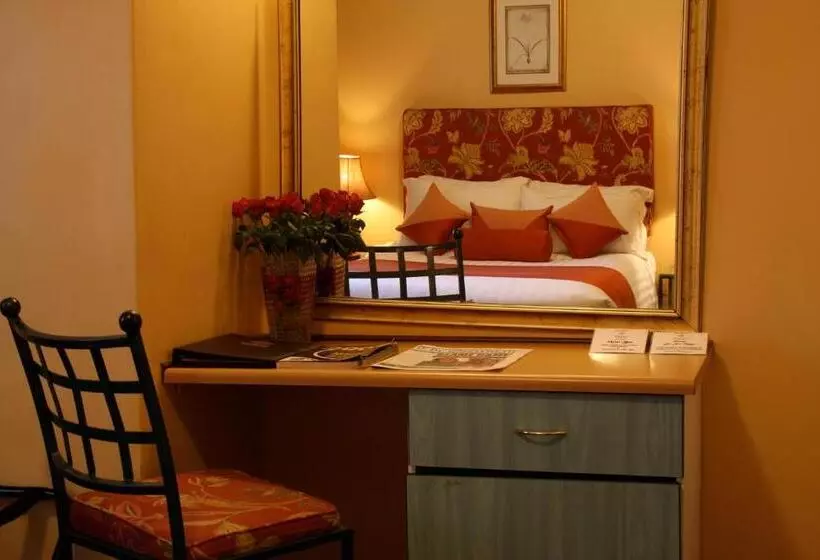 Crossroads Hotel Lilongwe