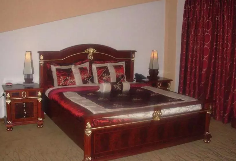 Crossroads Hotel Lilongwe