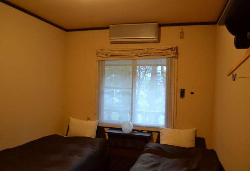 בית מלון כפרי Deep & Steep Lodge Hakuba