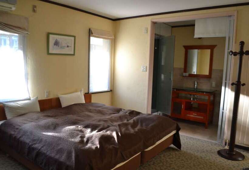 בית מלון כפרי Deep & Steep Lodge Hakuba