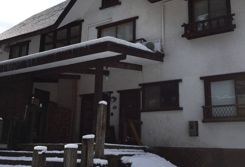 בית מלון כפרי Deep & Steep Lodge Hakuba
