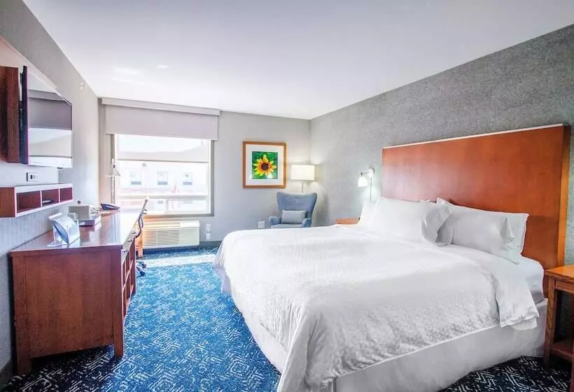 酒店 Four Points By Sheraton Saskatoon